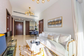 Elegant 2 BR @ near Downtown w/ Large Terrace & Canal View